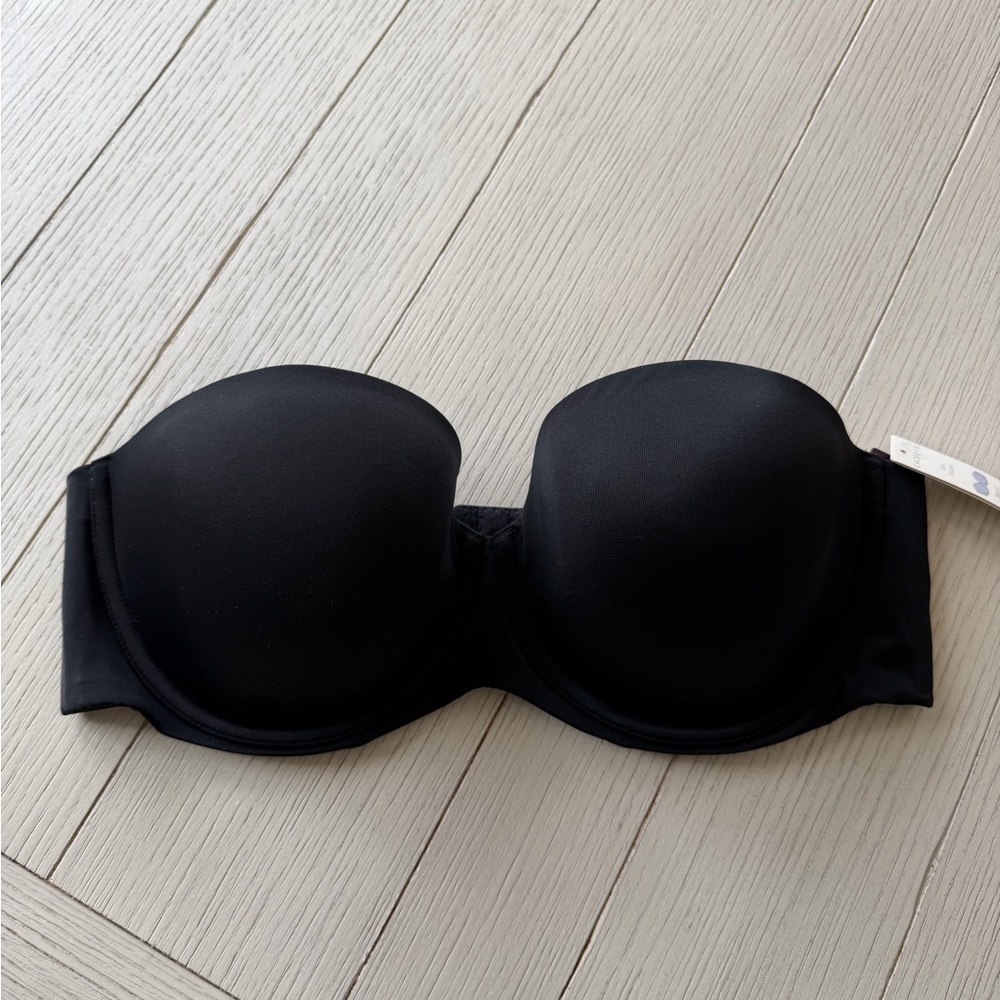 Black Strapless Bra